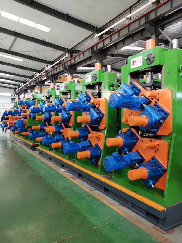 Gear reducer for straightening machine roller drive system